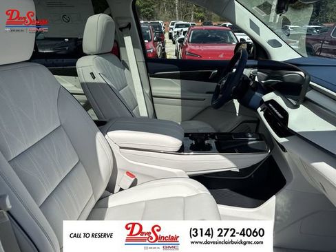 New 2026 Buick Enclave Avenir w/ Super Cruise Package FWD image 26