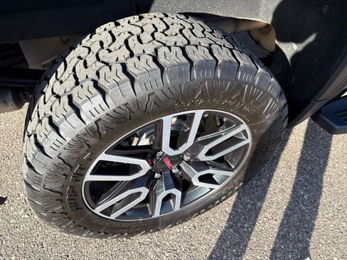 Used 2021 GMC Sierra 1500 AT4 w/ AT4 Value Package image 43