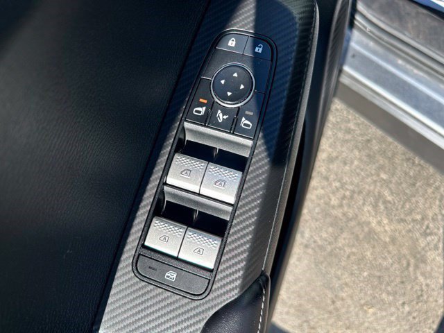 Used 2023 Mitsubishi Outlander SE Black Edition FWD image 12