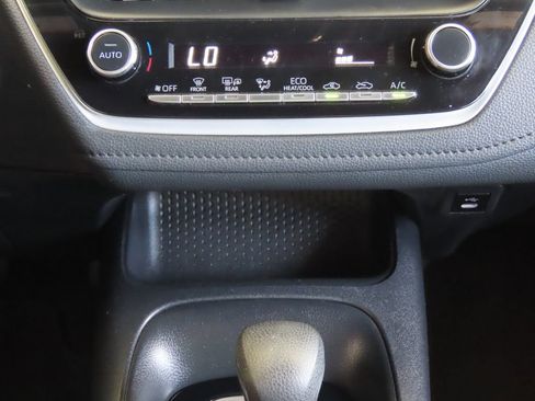 Used 2024 Toyota Corolla SE FWD image 45