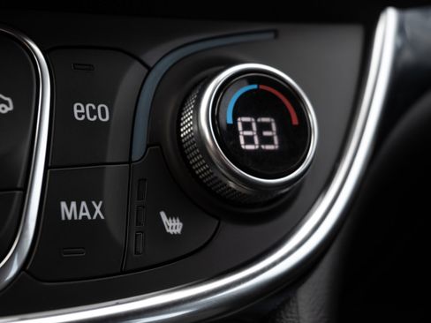 Used 2018 Chevrolet Volt Premier image 29