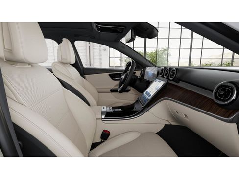 Certified 2025 Mercedes-Benz C 300 4MATIC Sedan image 4