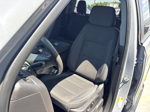Used 2025 Chevrolet Silverado 1500 Custom Trail Boss w/ Turbomax Blackout Package AWD/4WD image 20