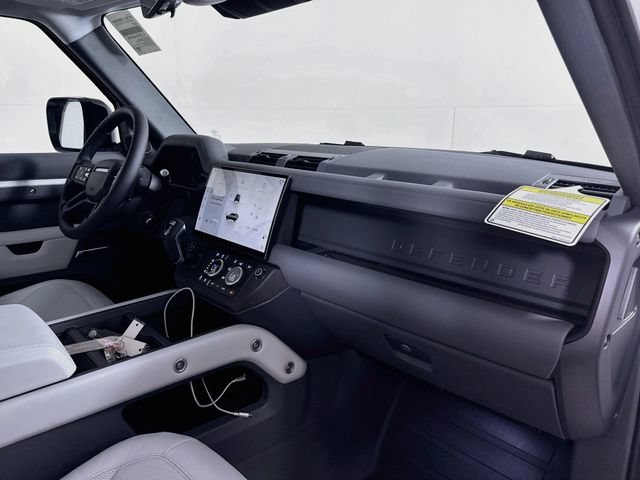 New 2026 Land Rover Defender 110 X-Dynamic SE AWD/4WD image 31