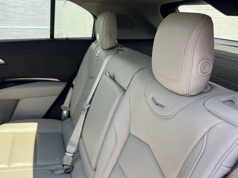 Used 2019 Cadillac XT4 Premium Luxury FWD image 20