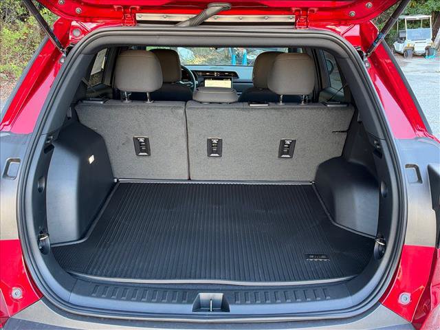 New 2027 GMC Terrain Elevation w/ LPO, Floor Liner Package FWD image 11