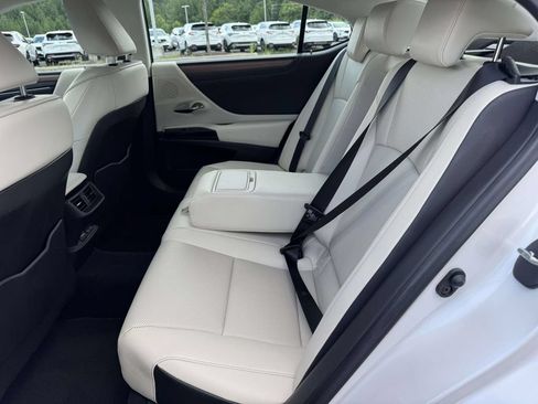 Used 2025 Lexus ES 350 w/ Premium Package FWD image 14