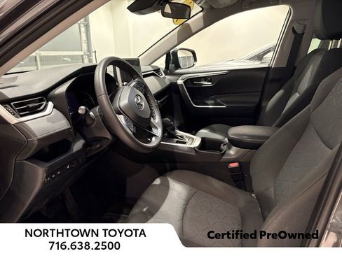 Used 2023 Toyota RAV4 XLE image 15
