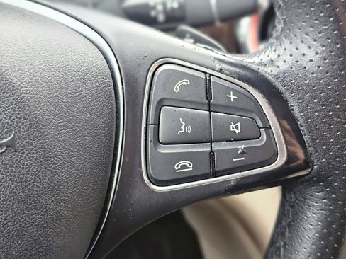 Used 2016 Mercedes-Benz GLA 250 GLA 250 image 17