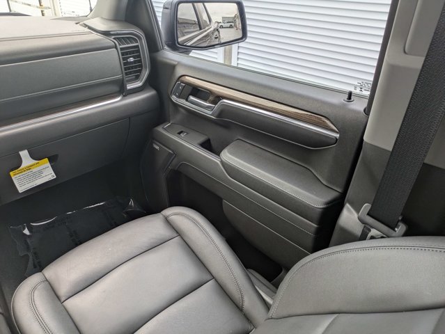 Used 2024 Chevrolet Silverado 1500 LT Trail Boss w/ Convenience Package II AWD/4WD image 17