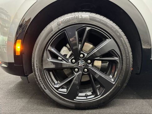 Used 2024 Buick Envision Sport Touring image 12