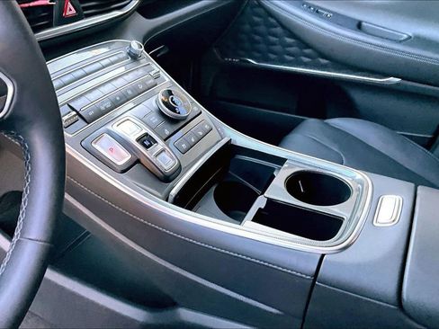 Used 2023 Hyundai Santa Fe Limited w/ Cargo Package image 15