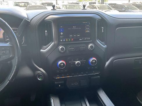 Used 2019 GMC Sierra 1500 AT4 w/ AT4 Carbonpro Edition AWD/4WD image 6