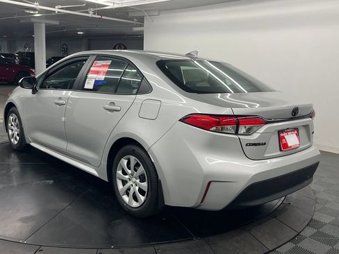 Used 2026 Toyota Corolla LE FWD image 5