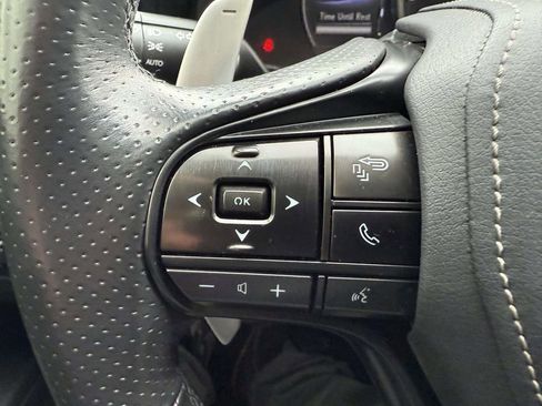 Used 2018 Lexus LC 500h image 22