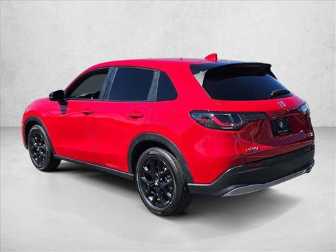 Used 2024 Honda HR-V Sport image 8