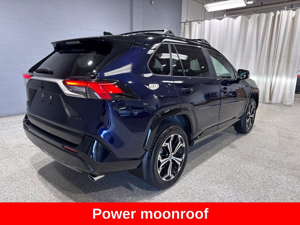 Certified 2022 Toyota RAV4 XSE w/ Weather Package AWD/4WD image 4