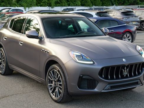 Used 2025 Maserati Grecale GT AWD/4WD image 9