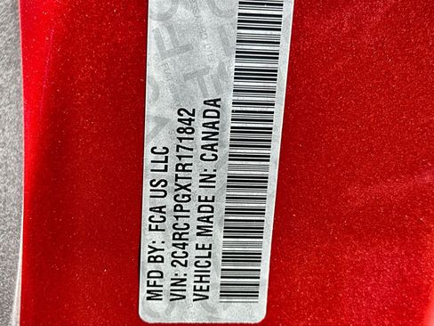 New 2026 Chrysler Pacifica Pinnacle FWD image 30