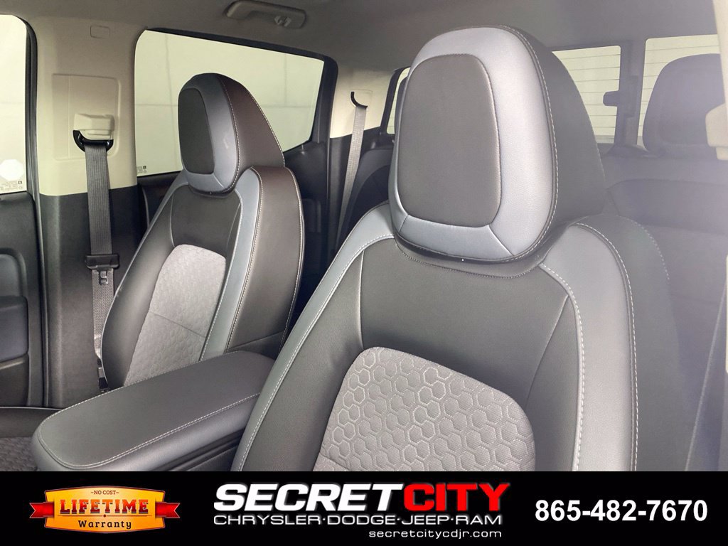 Used 2022 Chevrolet Colorado Z71 AWD/4WD image 10