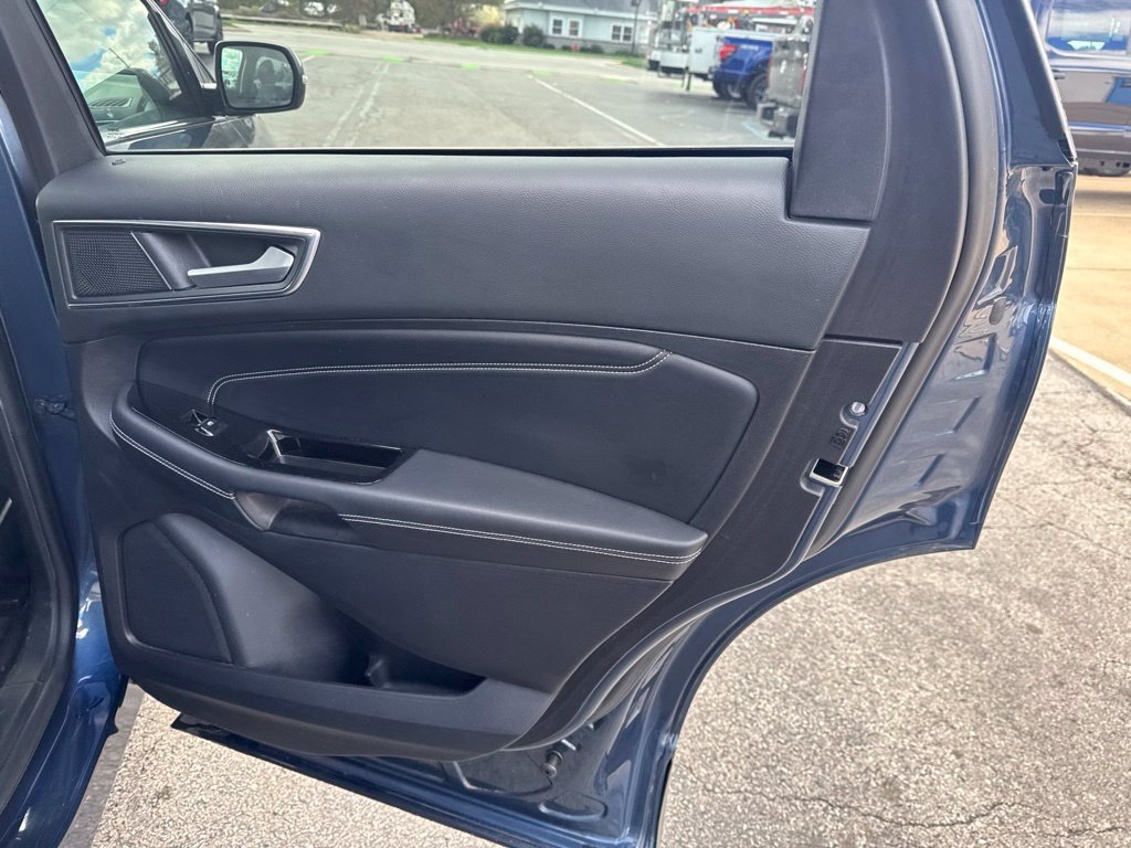 Certified 2019 Ford Edge Titanium FWD image 41