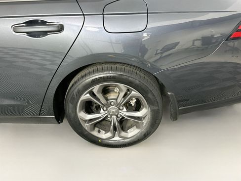 Used 2024 Honda Accord EX image 11