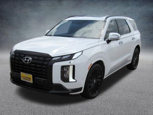 Used 2024 Hyundai Palisade Calligraphy AWD/4WD image 2