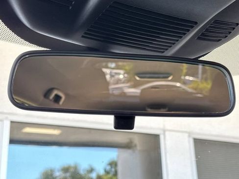 Used 2024 Nissan Rogue SV AWD/4WD image 25