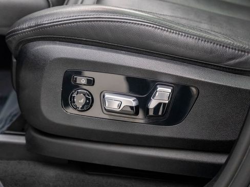 Used 2022 BMW X5 M50i w/ Premium Package image 14