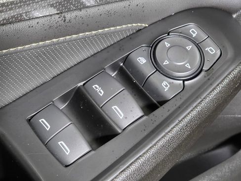 Used 2023 Chevrolet Traverse Premier w/ Redline Edition FWD image 22
