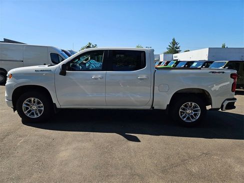 Used 2023 Chevrolet Silverado 1500 RST image 4
