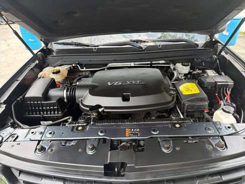 Used 2020 Chevrolet Colorado LT w/ Safety Package RWD image 26