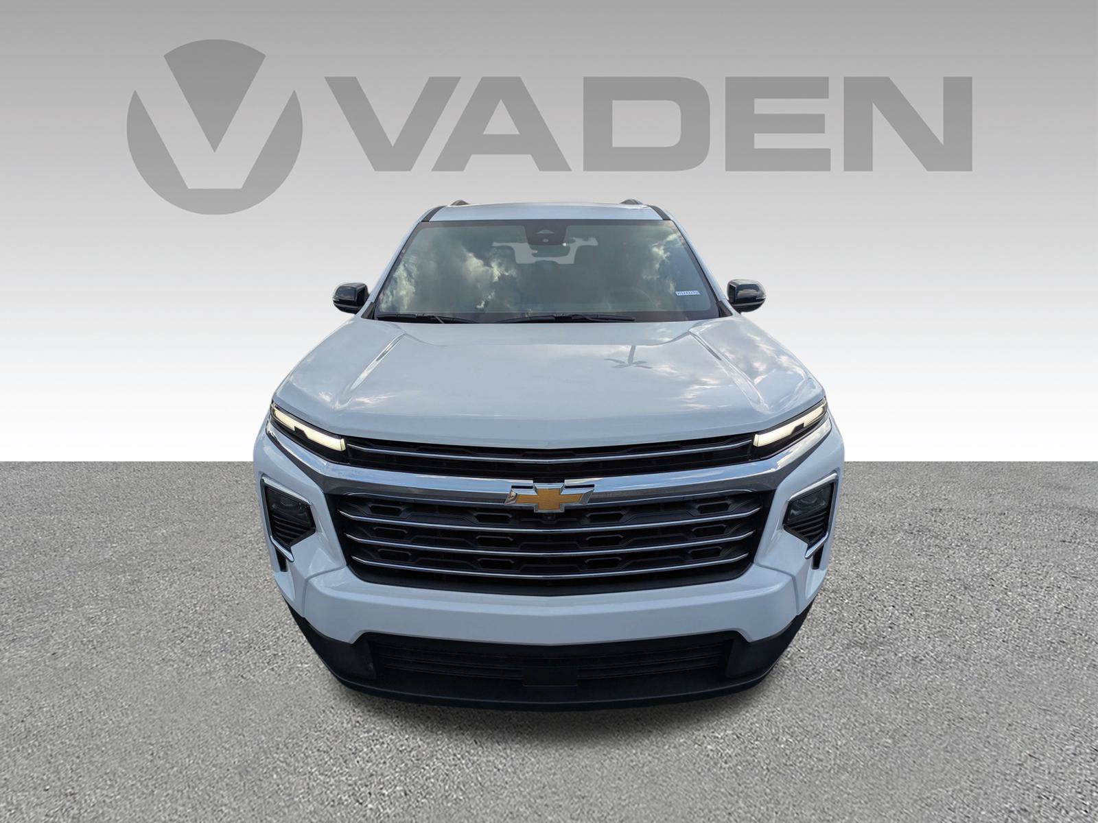 New 2027 Chevrolet Traverse LT w/ Driver Confidence Package FWD image 31