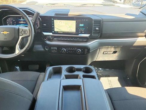 Used 2025 Chevrolet Silverado 2500 LT w/ Convenience Package AWD/4WD image 14