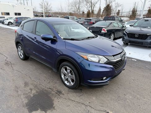 Certified 2017 Honda HR-V EX image 4