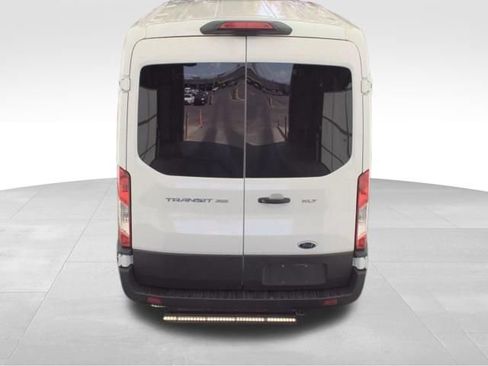 Used 2025 Ford Transit 350 XLT RWD image 5