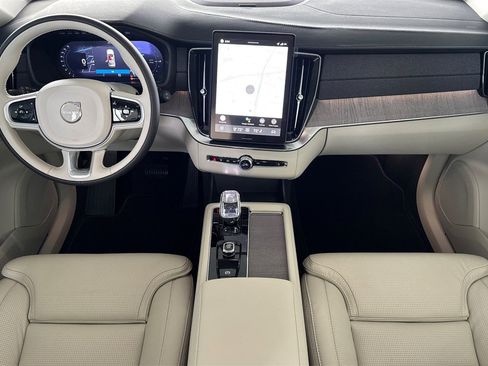 New 2026 Volvo XC90 T8 Ultra w/ Protection Package Premier image 3