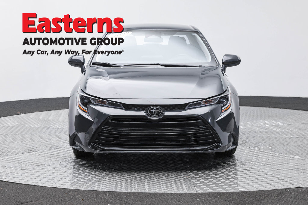 Used 2026 Toyota Corolla LE FWD image 4