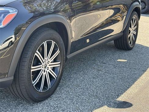 Certified 2025 Mercedes-Benz GLE 450 4MATIC image 12