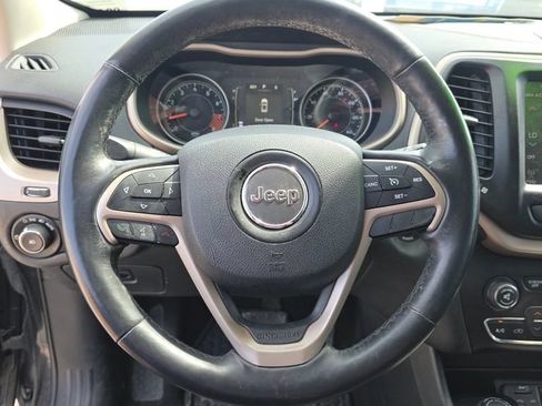 Used 2015 Jeep Cherokee Latitude w/ Comfort/Convenience Group AWD/4WD image 14