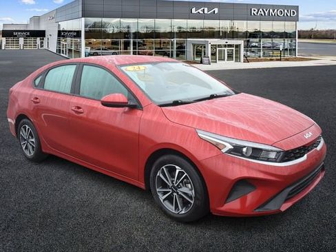 Certified 2024 Kia Forte LXS image 1