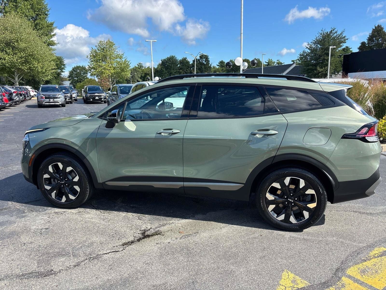 Used 2023 Kia Sportage X-Line w/ X-Line Premium Package AWD/4WD image 2