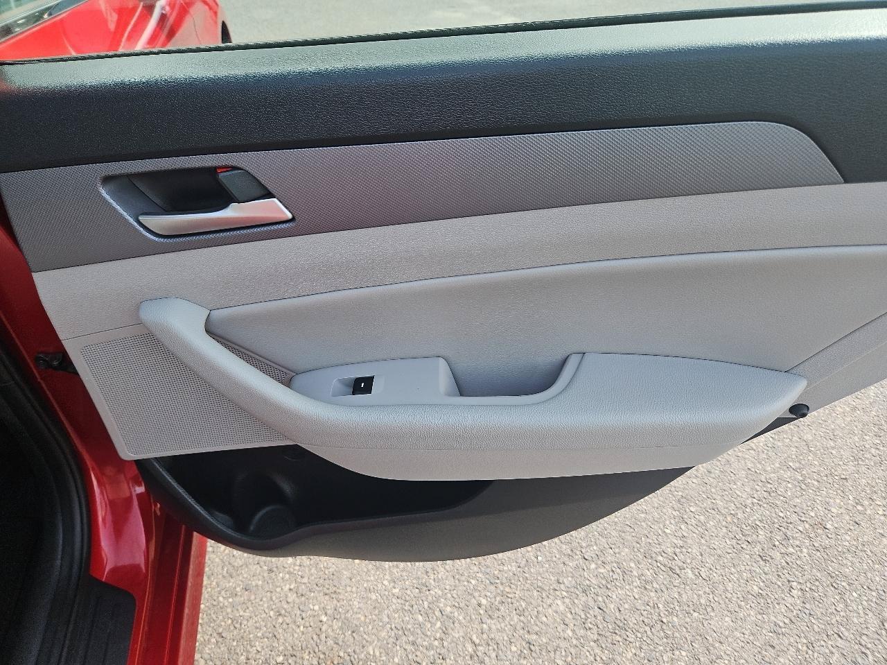 Used 2018 Hyundai Sonata SEL FWD image 18