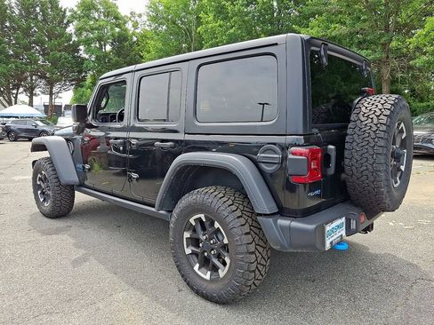 Used 2024 Jeep Wrangler Unlimited Rubicon 4xe AWD/4WD image 4