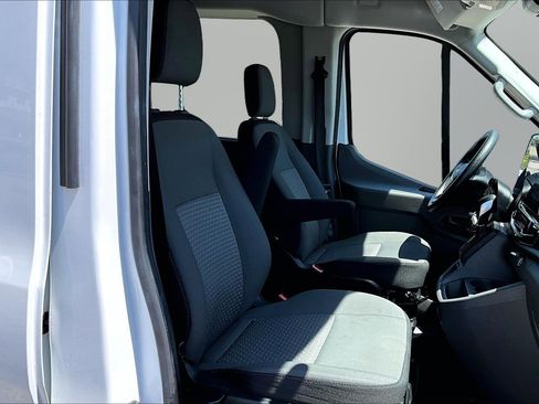 Used 2024 Ford Transit 350 XLT RWD image 7