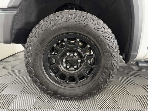 Certified 2024 GMC Sierra 1500 AT4X w/ AT4X AEV Edition AWD/4WD image 9