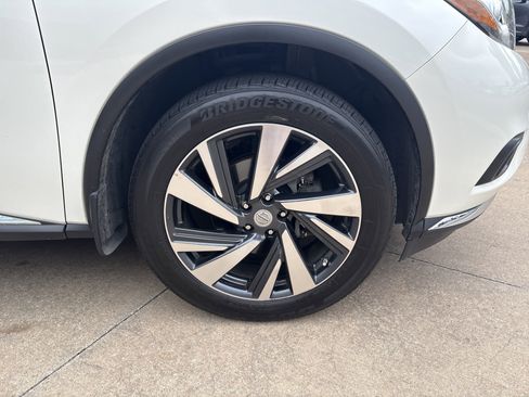 Used 2015 Nissan Murano Platinum w/ Platinum Technology Package AWD/4WD image 16