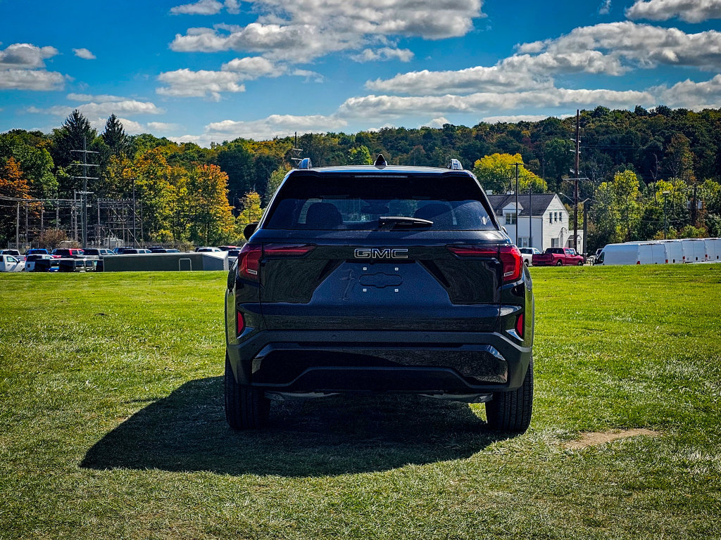 New 2027 GMC Terrain Elevation w/ Elevation Premium Package AWD/4WD image 6