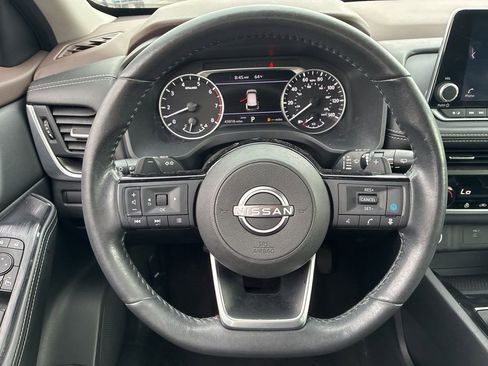 Certified 2023 Nissan Rogue SV w/ SV Premium B Package AWD/4WD image 20