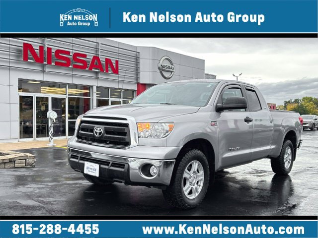 Used 2012 Toyota Tundra 4x4 Double Cab w/ SR5 Pkg image 1
